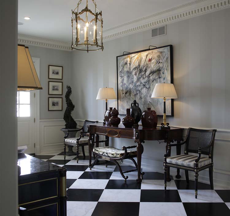 Tradition with a Wow - Foyer