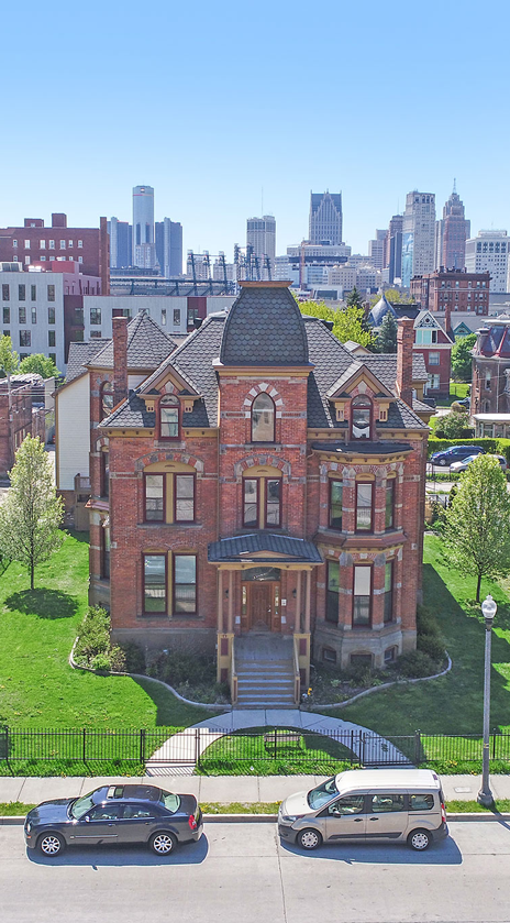 104 Edmund Place Exterior